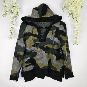 Rock & Republic Green Camo Hoodie Sweater LaceUp V-Neck Fall Grunge Sleeze Large